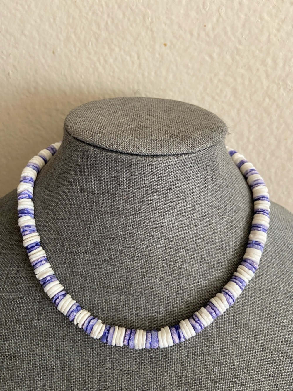 Vintage 90s Handmade White and Lavender Shell Beaded Necklace